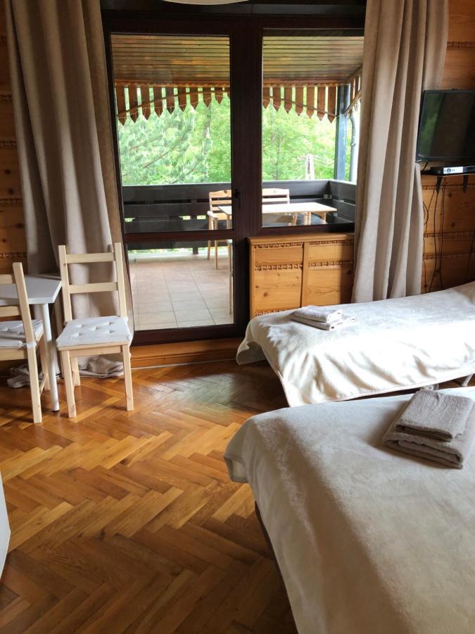 Poncyljuszowka Apartment Щирк Екстериор снимка