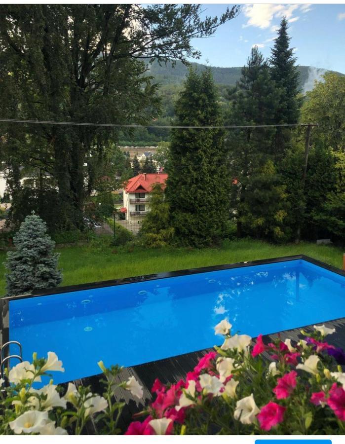 Poncyljuszowka Apartment Щирк Екстериор снимка