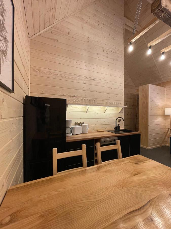 Poncyljuszowka Apartment Щирк Екстериор снимка