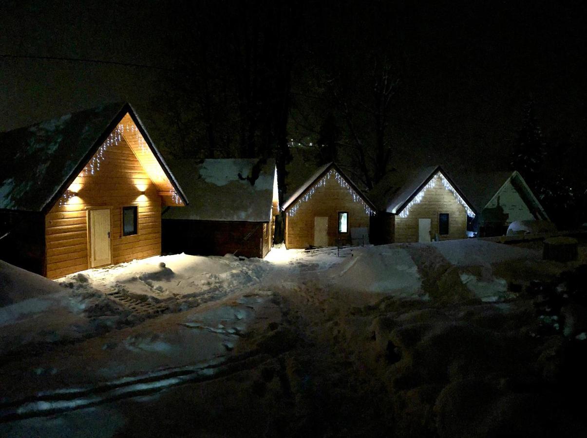 Poncyljuszowka Apartment Щирк Екстериор снимка