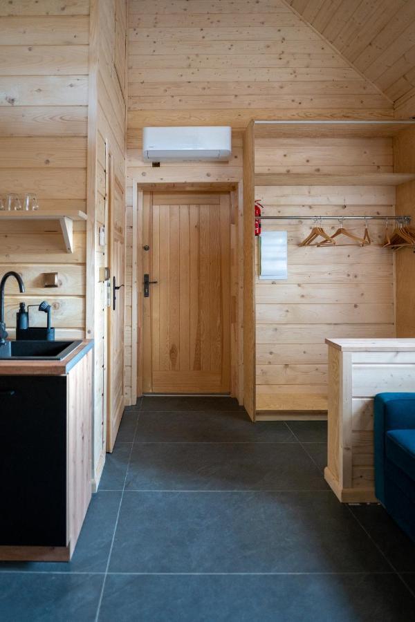 Poncyljuszowka Apartment Щирк Екстериор снимка