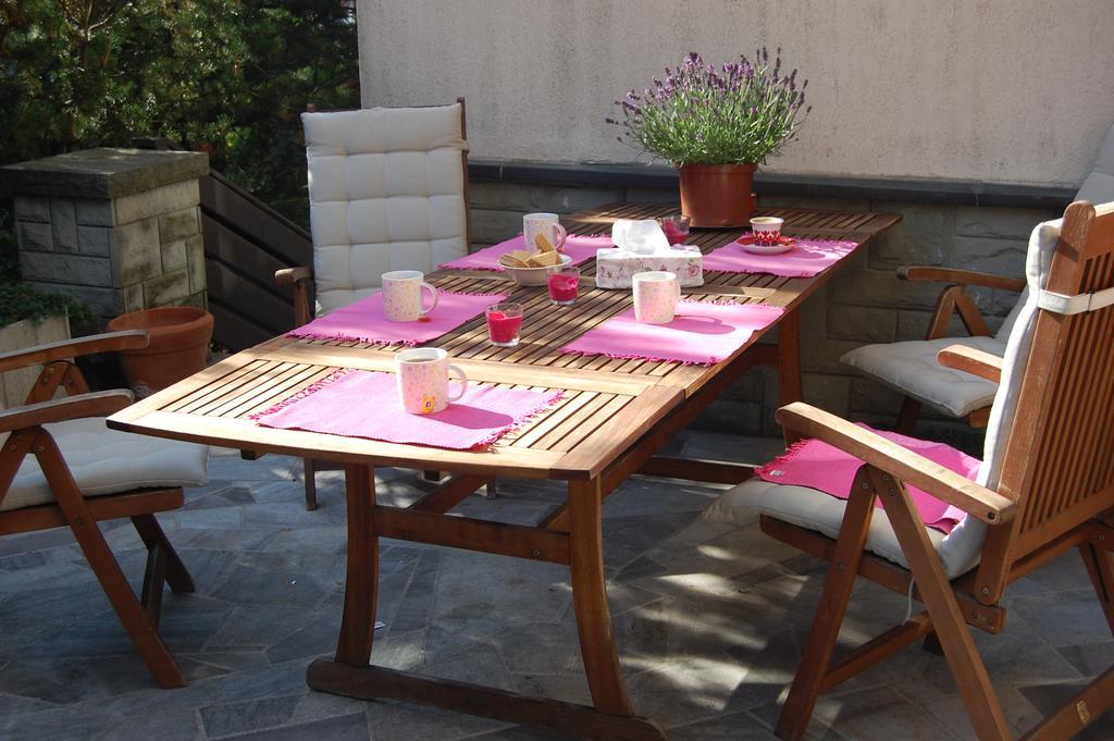 Poncyljuszowka Apartment Щирк Екстериор снимка